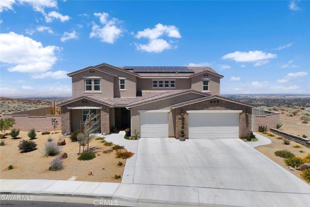 Photo of 39625 Yianni Court, Palmdale, CA 93551 (MLS # SR26056338)