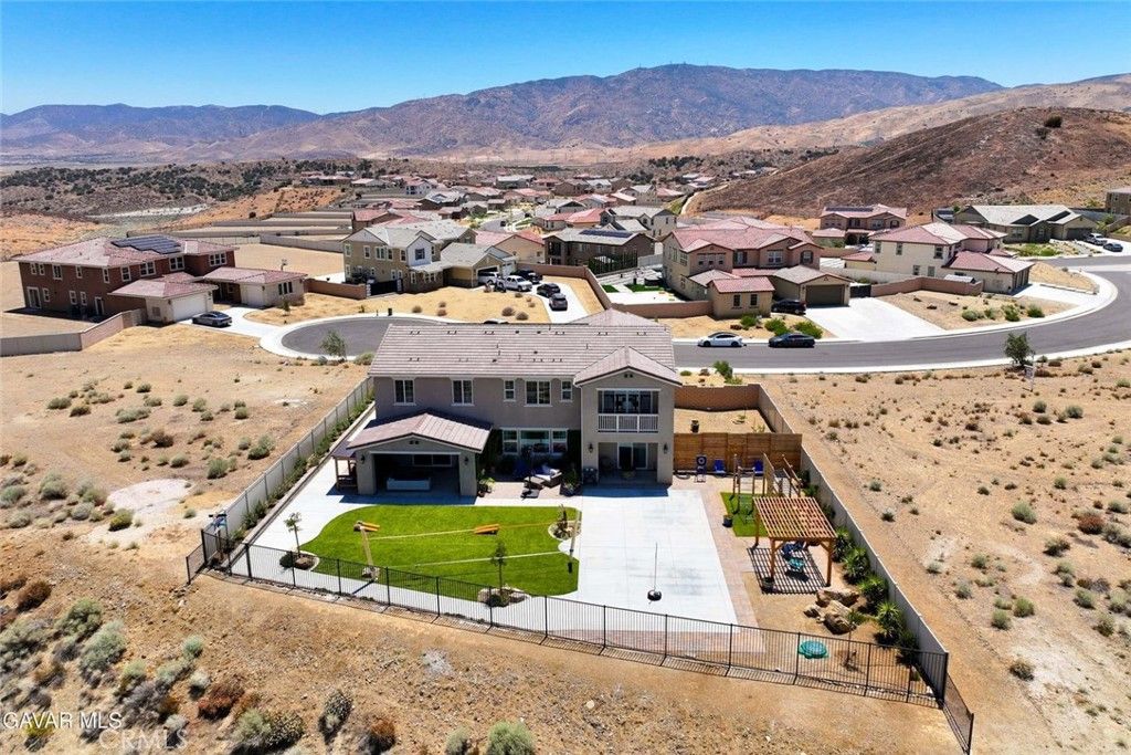 Photo of 39625 Yianni Court, Palmdale, CA 93551 (MLS # SR26056338)