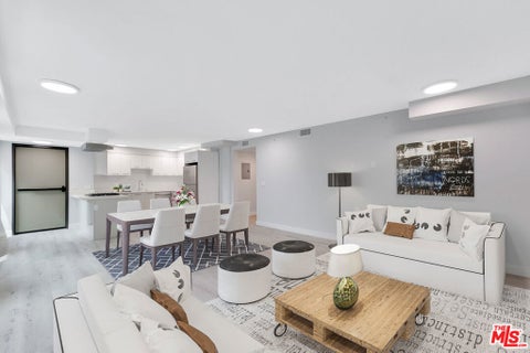 Photo of 917 S Berendo Street #101, Los Angeles, CA 90006 (MLS # 26853393)