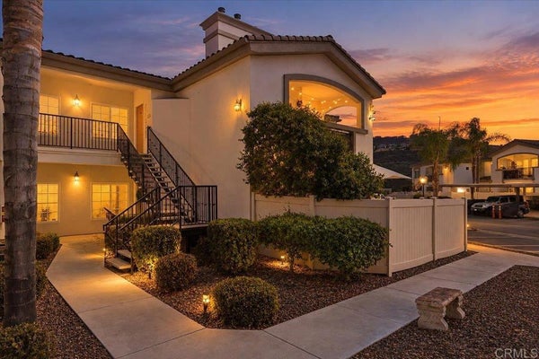 2708 LAKE POINTE DR UNIT 212, SPRING VALLEY, CA 91977 - Image d89d67bbc92bf8cd48c7a18f2db4955b/445603434