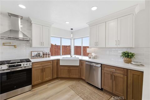 Photo of 36542 Ironhorse Dr, Palmdale, CA 93550 (MLS # SR26089163)