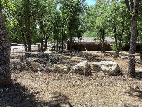 Photo of 15893 27th Avenue, Clearlake, CA 95422 (MLS # LC25088412)