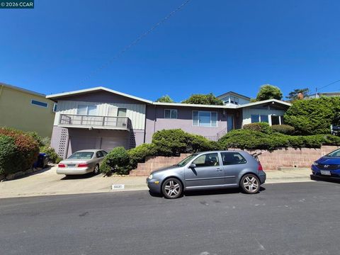 Photo of 6635 ARLINGTON BLVD BLVD, Richmond, CA 94805 (MLS # 41139352)