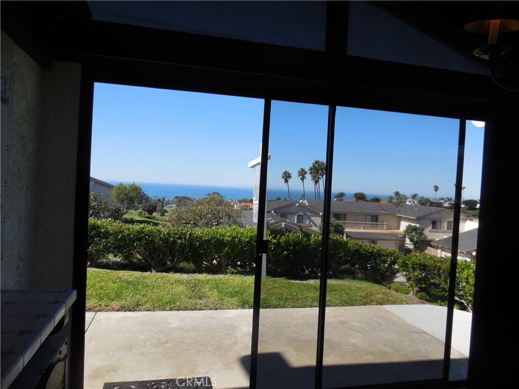 151 Avenida Adobe