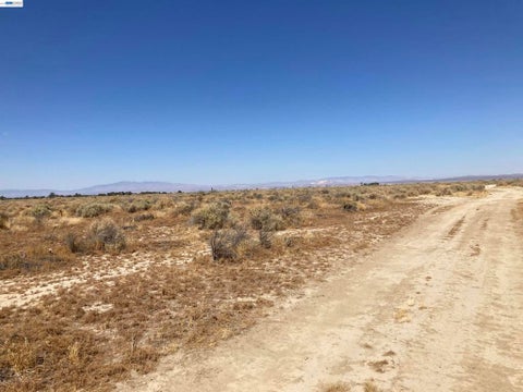 Photo of 0 VAC/VIC Ave H12/45th STE, Lancaster, CA 93535 (MLS # 41152681)