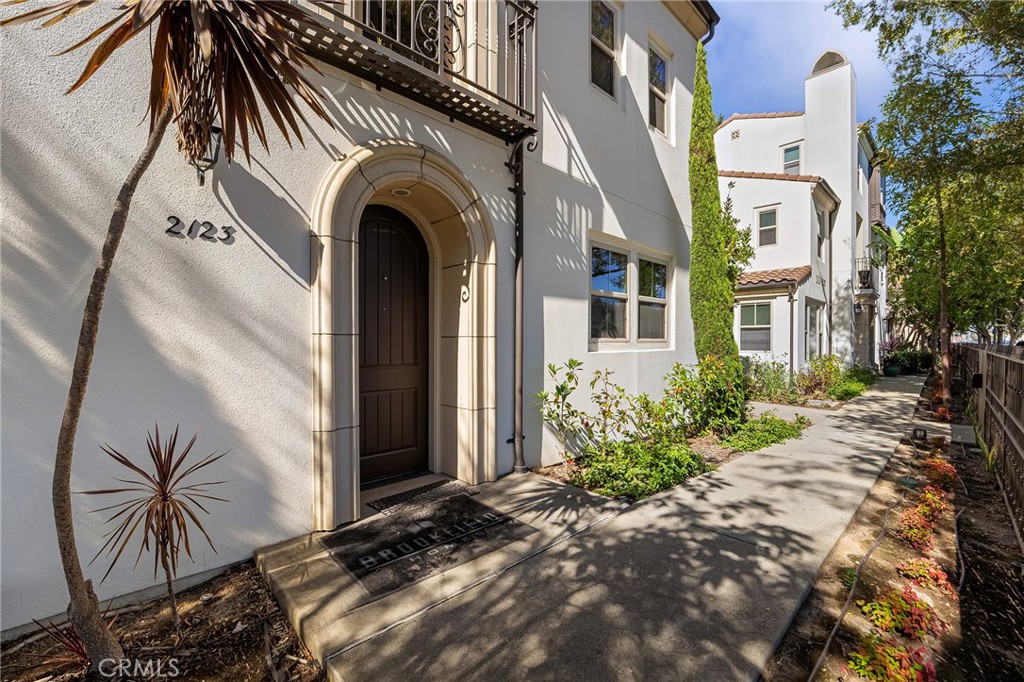 Wrigley Area (WR) - Residential