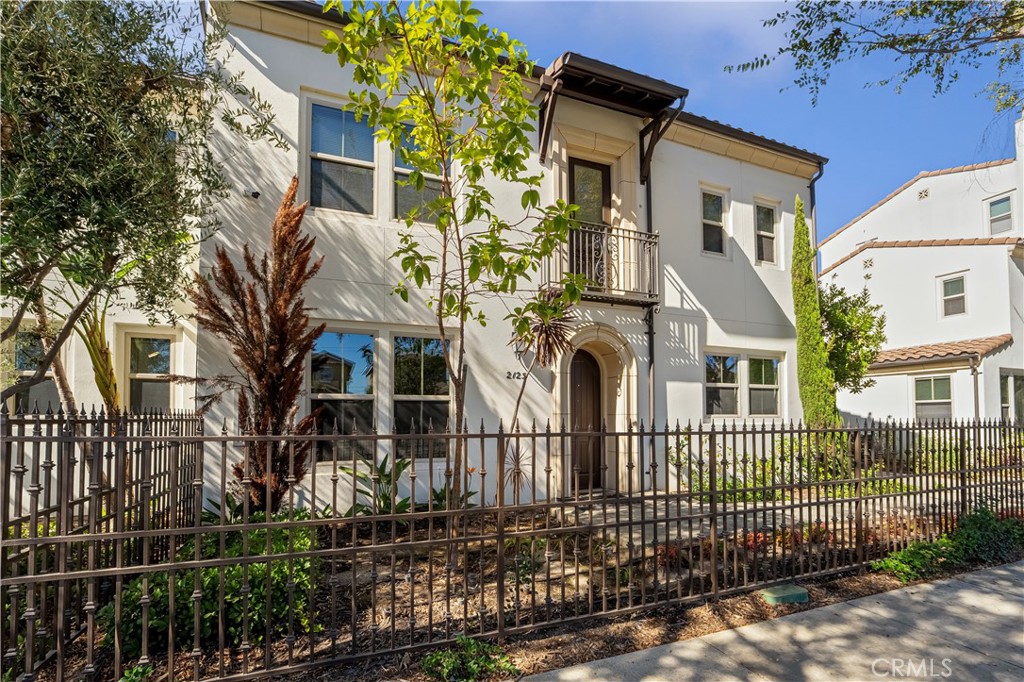 Wrigley Area (WR) - Residential