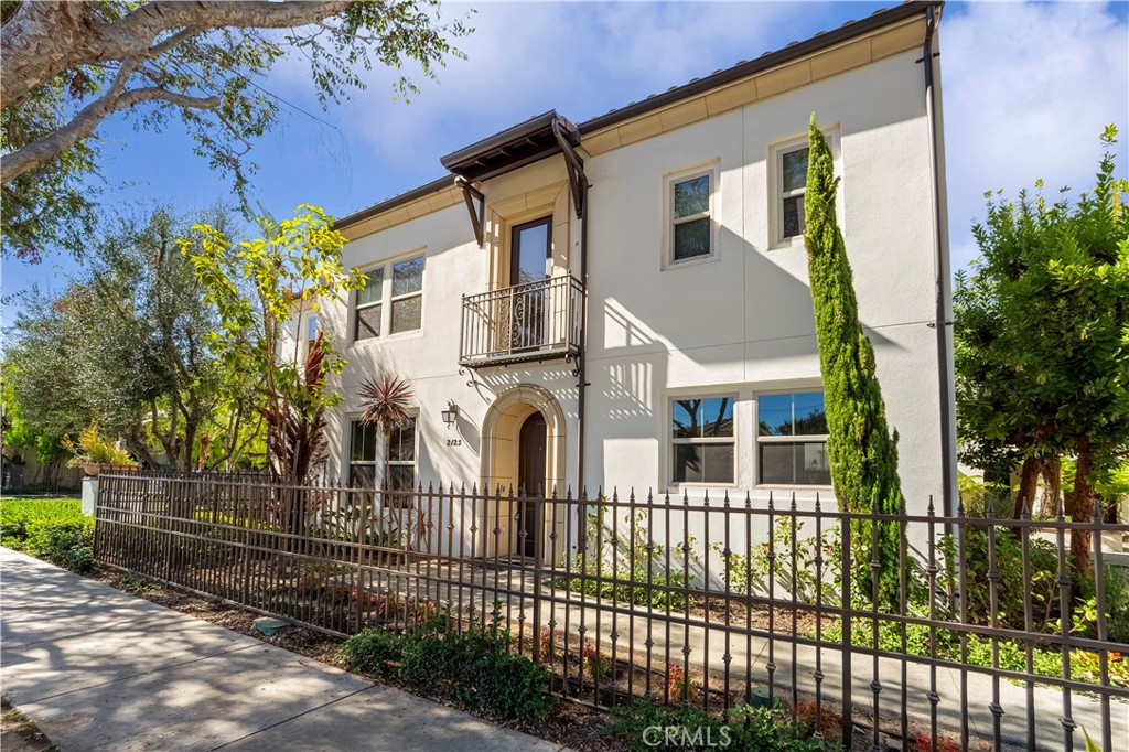 Wrigley Area (WR) - Residential