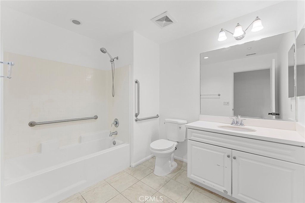 Wrigley Area (WR) - Residential