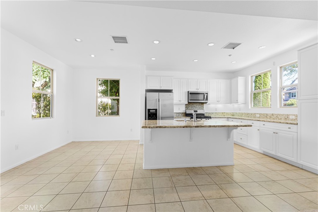 Wrigley Area (WR) - Residential