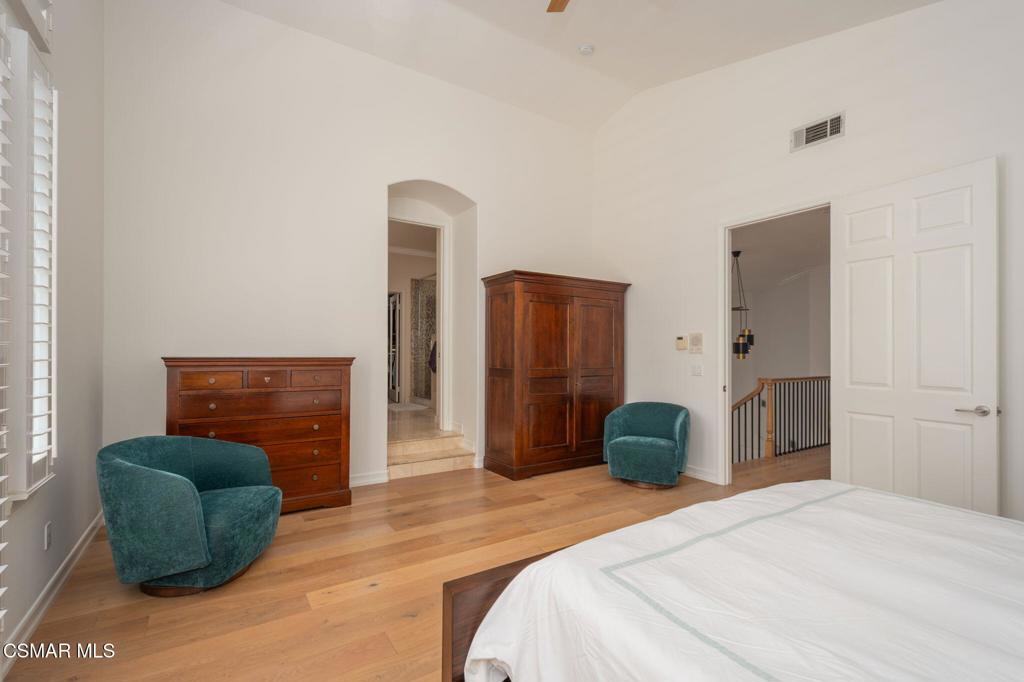 Oak Park, California, 91377, United States, 5 Bedrooms Bedrooms, ,5 BathroomsBathrooms,Residential,Active,2045764