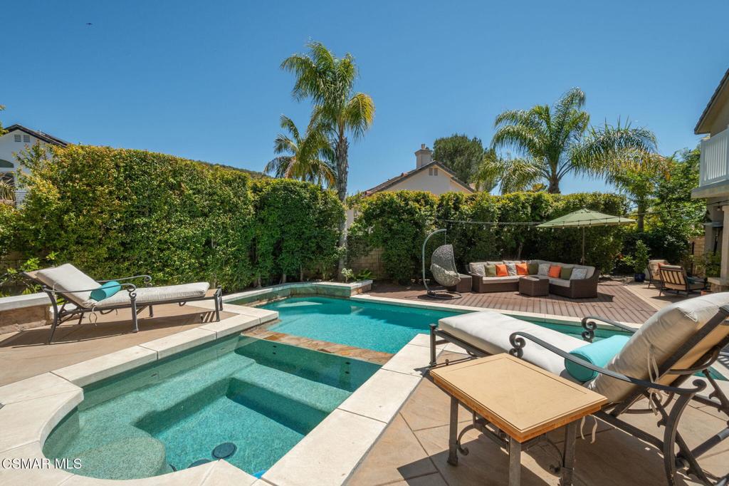Oak Park, California, 91377, United States, 5 Bedrooms Bedrooms, ,5 BathroomsBathrooms,Residential,Active,2045764