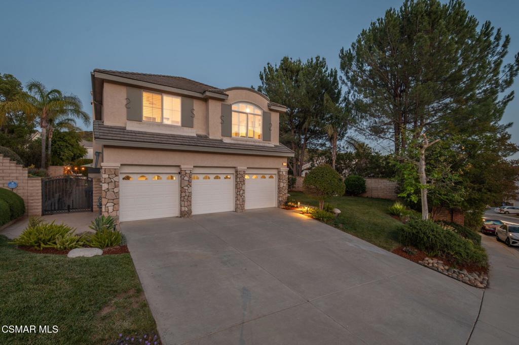 Oak Park, California, 91377, United States, 5 Bedrooms Bedrooms, ,5 BathroomsBathrooms,Residential,Active,2045764