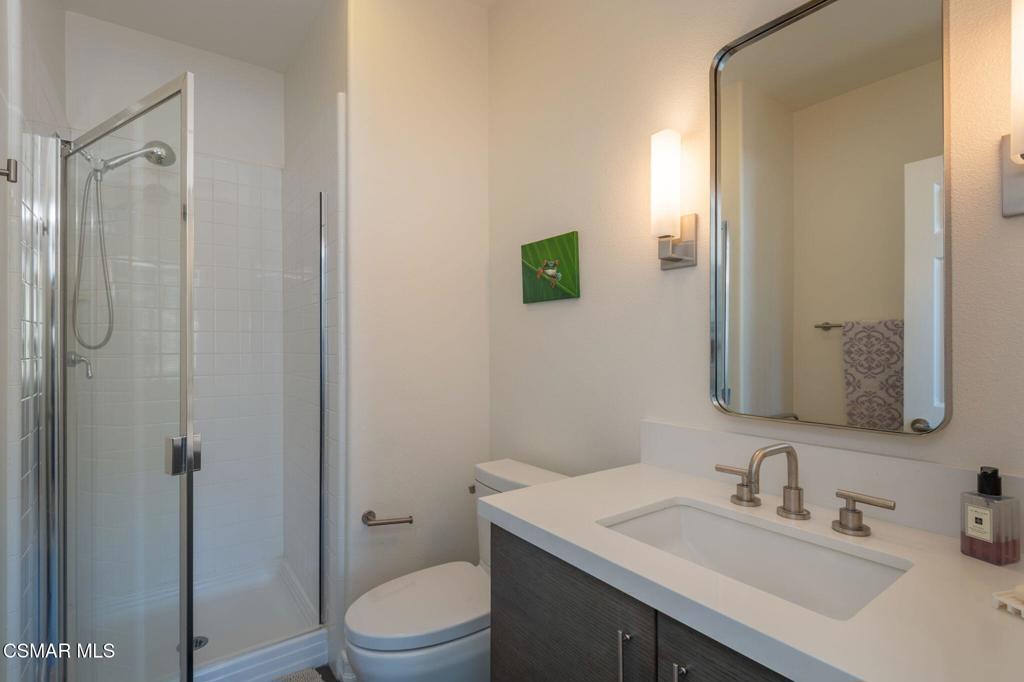 Oak Park, California, 91377, United States, 5 Bedrooms Bedrooms, ,5 BathroomsBathrooms,Residential,Active,2045764