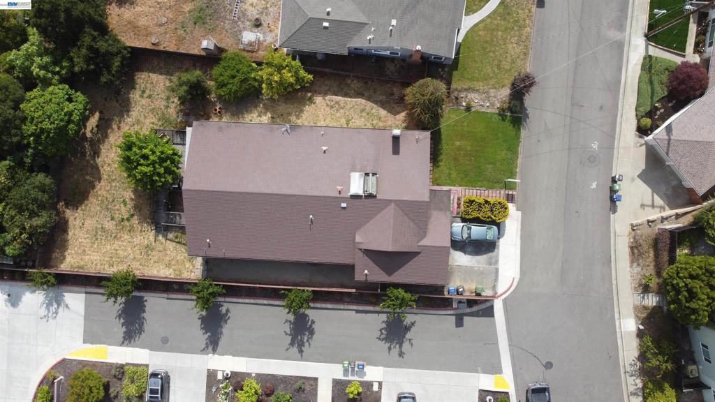 4591 Edwards Ln