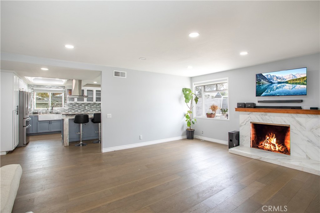 2750 San Carlos Lane