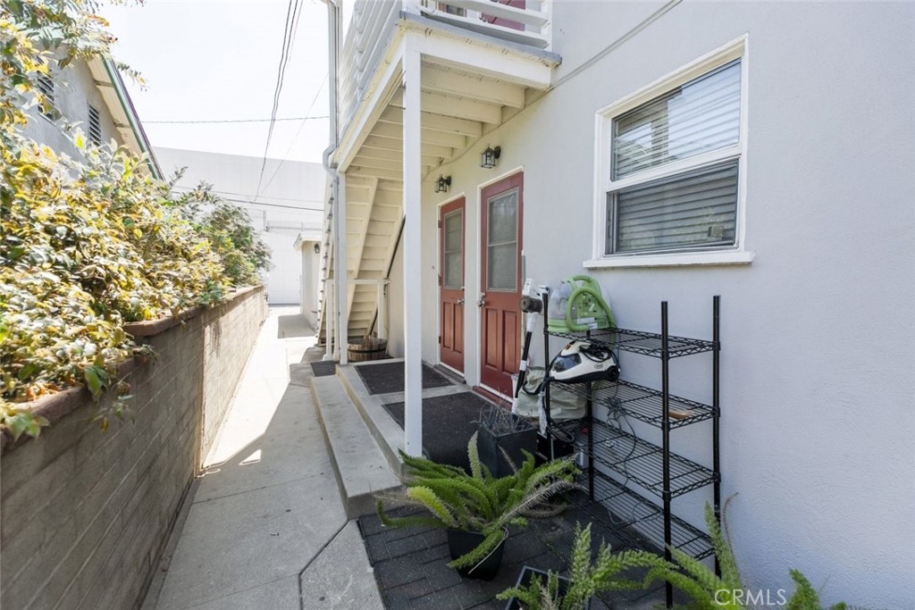 22 N Electric Avenue