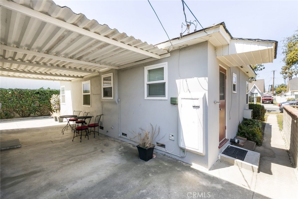 22 N Electric Avenue