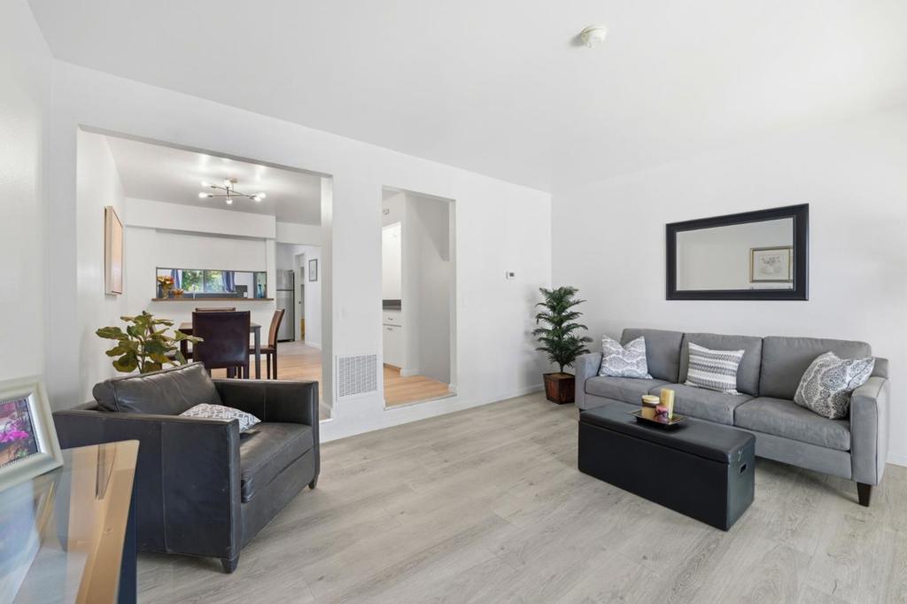 18003 Incline Road