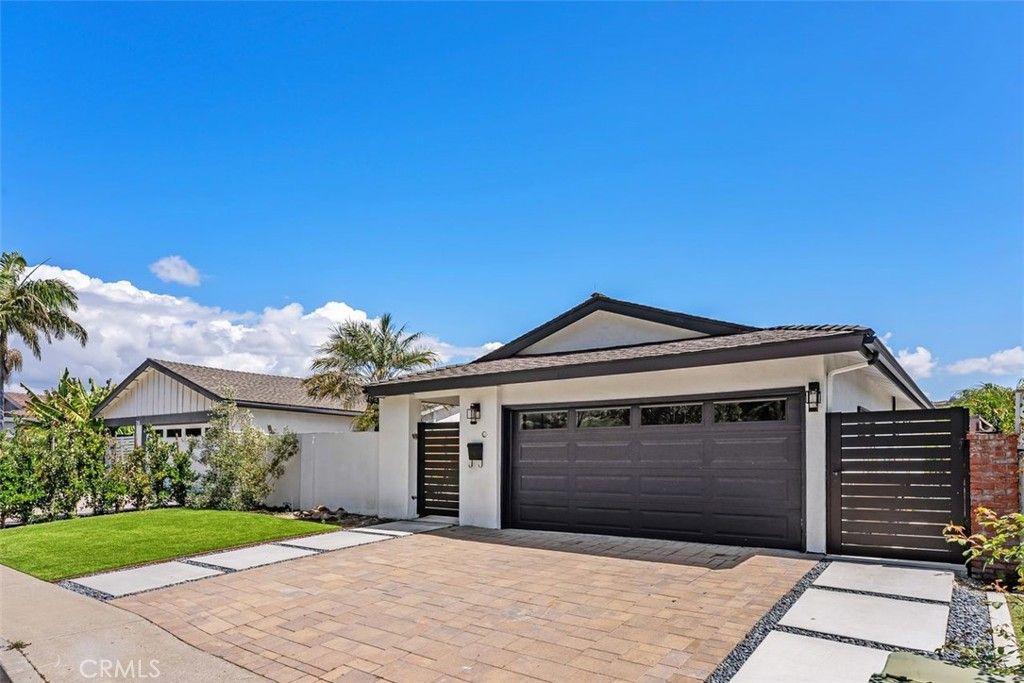 Photo of 712 Camino De Los Mares, San Clemente, CA 92673 (MLS # OC26070750)