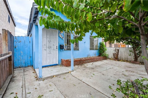 Photo of 179 E Norton ST, Long Beach, CA 90805 (MLS # SR26226172)