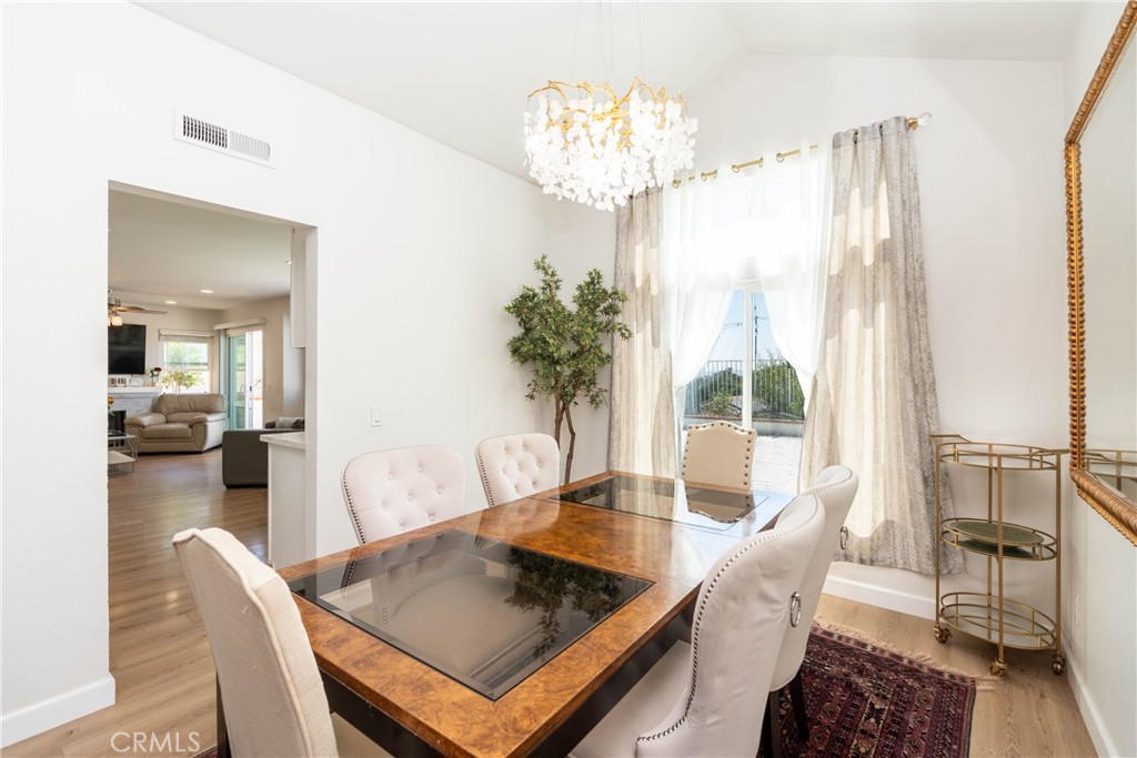 741 La Loma Lane