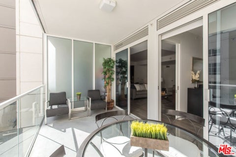 Photo of 6250 Hollywood Boulevard #4L, Los Angeles, CA 90028 (MLS # 26873129)