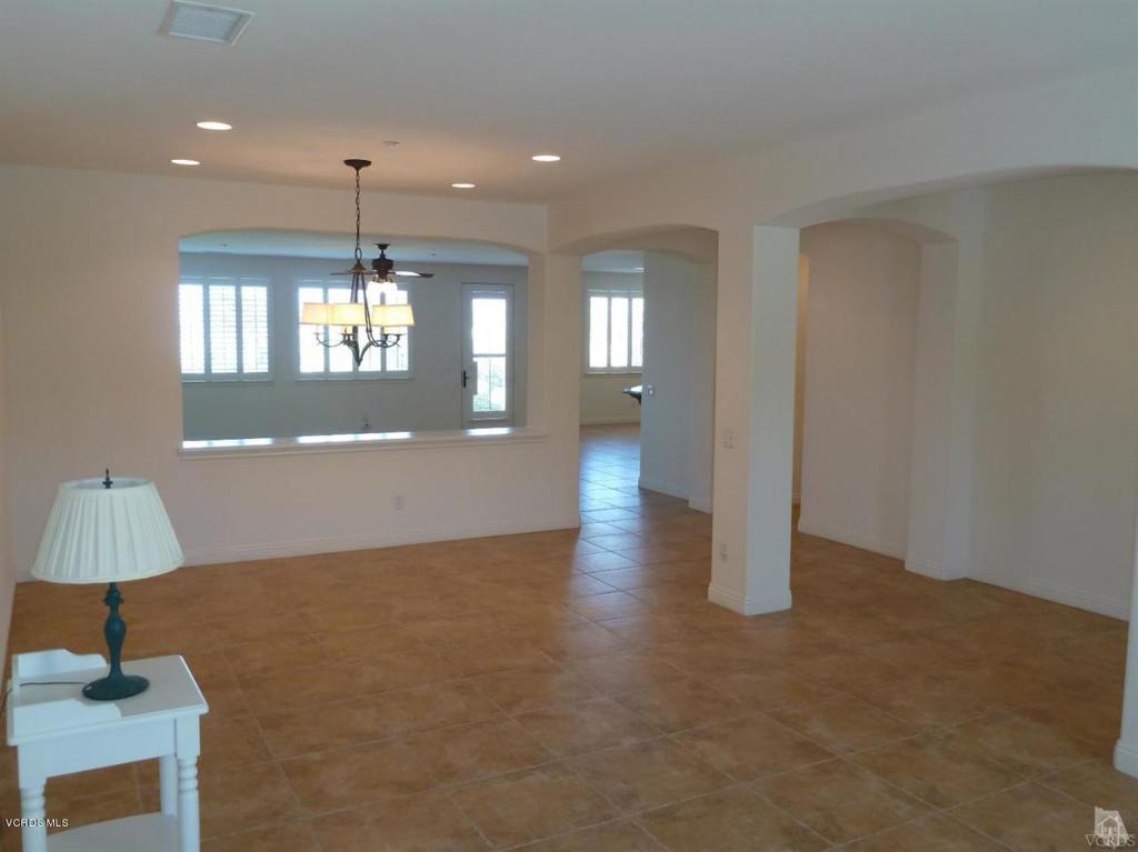 Castlewood-493 - 493 - Residential Lease