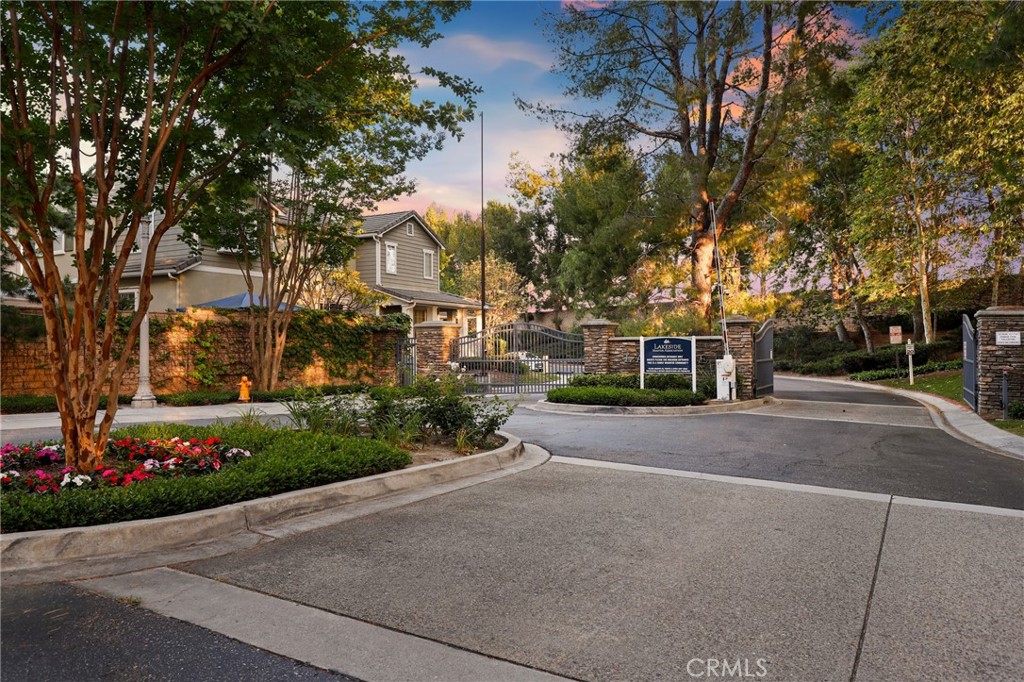 10 Clearwater Cove
