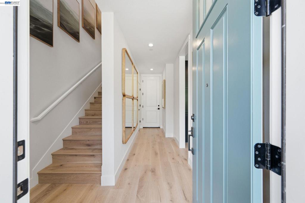 2001 Cascade Way