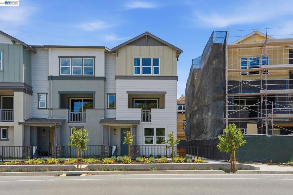 2001 Cascade Way