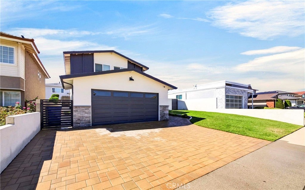 1026 Ashpark