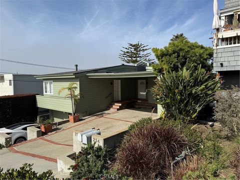 Photo of Laguna Beach, CA 92651 (MLS # OC26129315)