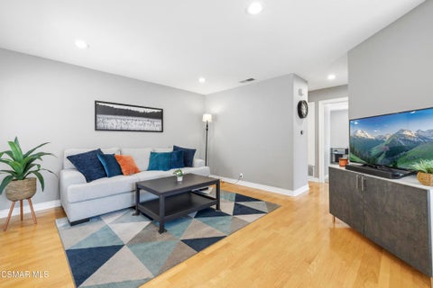 Photo of 85 Via Colinas, Westlake Village, CA 91362 (MLS # 226004910)