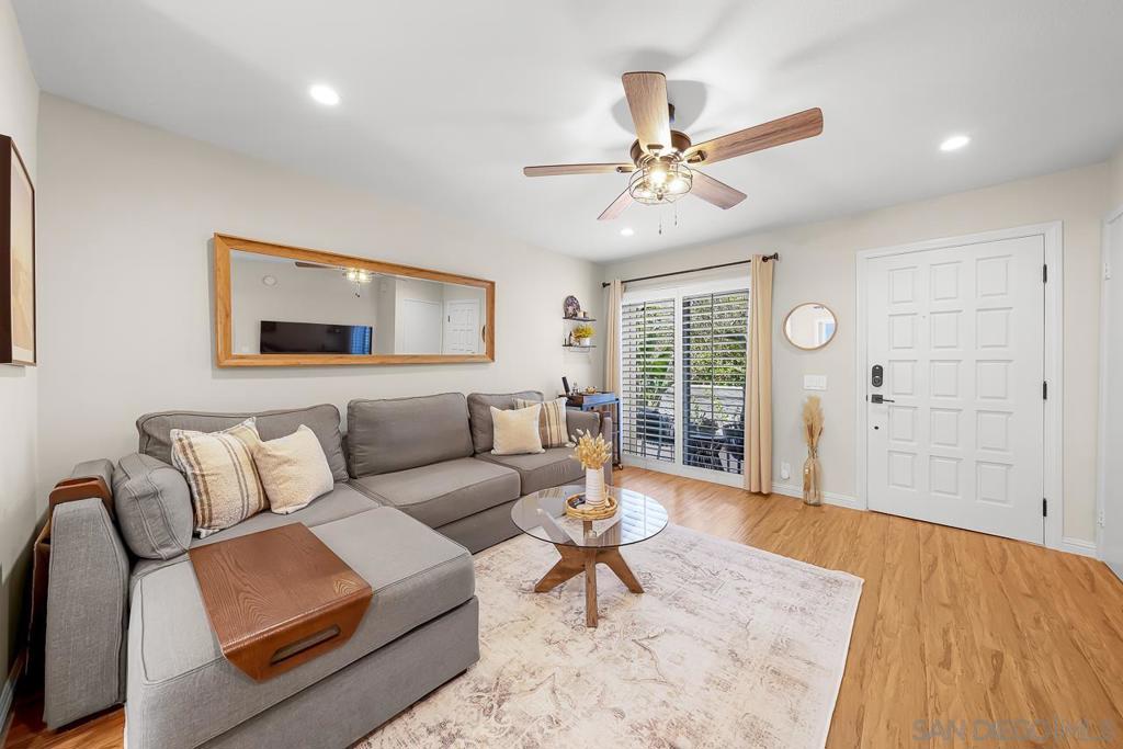 8726 Villa La Jolla Dr 74