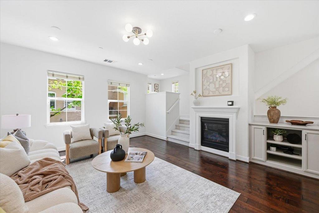 492 Kahlo Street, Mountain View CA 94041