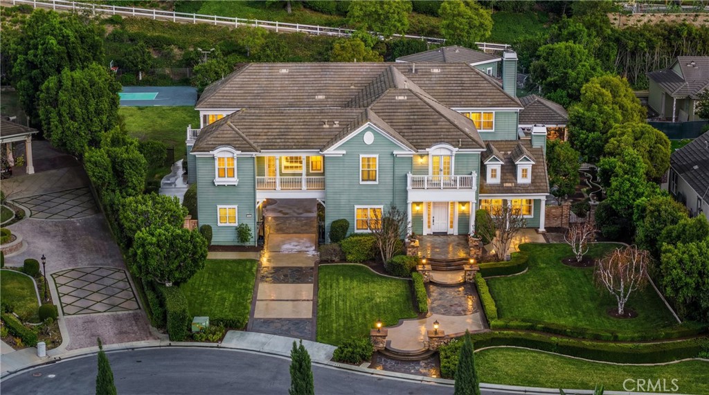 4324 Hollow Tree Court