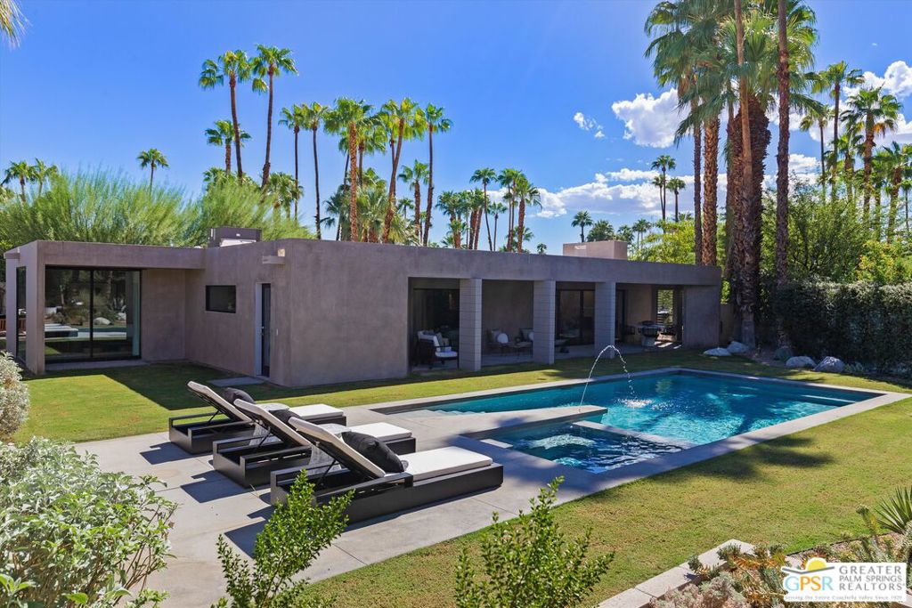 599 N Tercero Circle