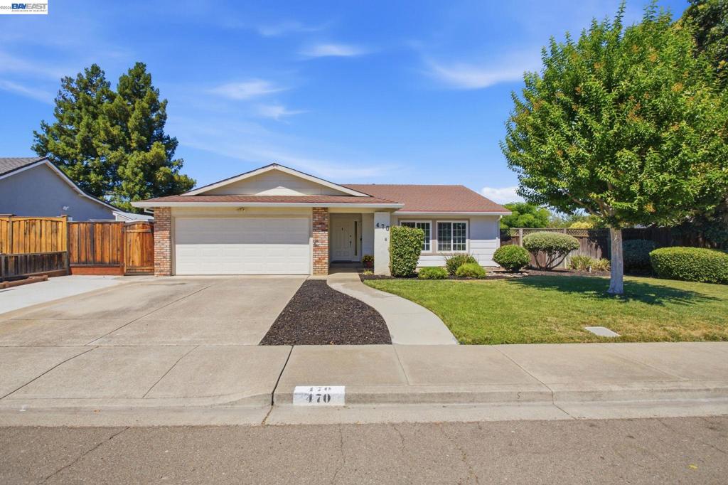 470 Yosemite Dr DR