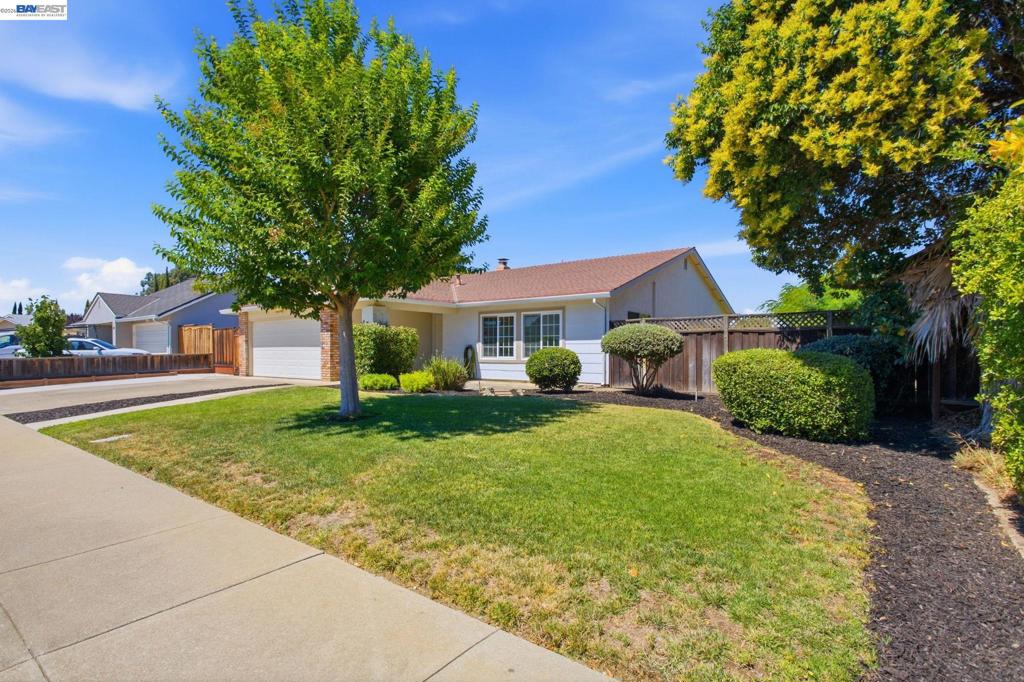 470 Yosemite Dr DR, Livermore CA 94551
