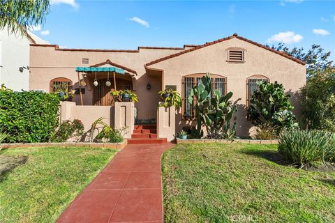 Photo of 2640 S Bronson Ave, Los Angeles, CA 90018 (MLS # OC26030506)