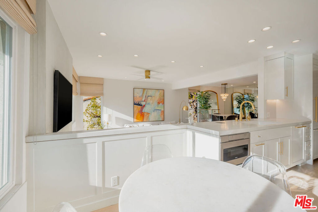 1770 Palisades Drive