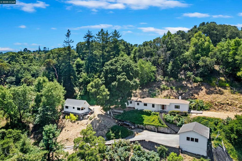 EL TOYONAL - Residential