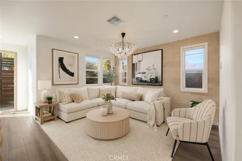 2323 Apple Ct, Upland, CA 91786 - MLS#: PW25239340