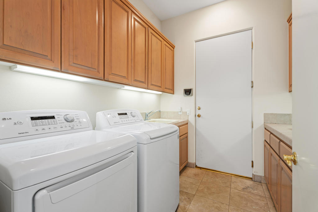 Lake La Quinta - Residential