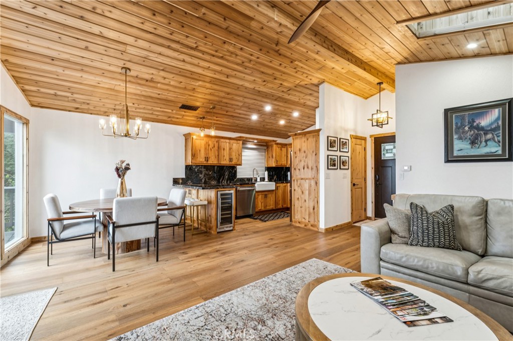590 Arrowhead Villa