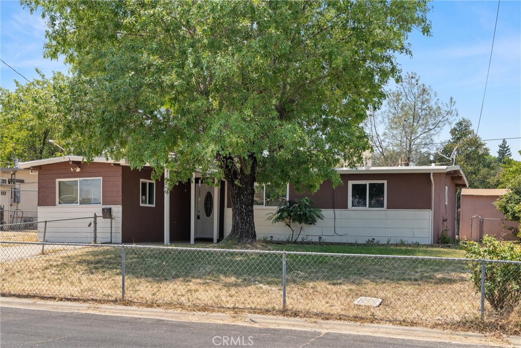 Turn-Key & Conveniently Located! This move-in ready 3-bedroom, 1-bathroom with a bonus room offers 1,023 sq ft of comfortable living space and is perfectly situated near schools, churches, and shopping for everyday convenience. Inside, you’ll find thoughtful upgrades including refreshed kitchen finishes and updated flooring. The bedrooms are large. The living room is spacious and open to the kitchen, making it ideal for family gatherings. Step outside to a spacious, fully fenced backyard, perfect for entertaining and offering plenty of room for pets. Whether you’re a first-time buyer or looking to downsize, this home combines comfort, updates, and a great location!