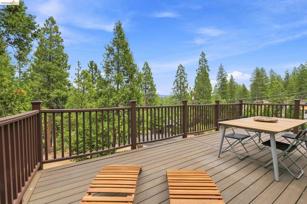 19933 Pine Mountain Dr.