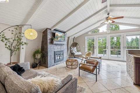 Photo of 19933 Pine Mountain Dr. DR, Groveland, CA 95321 (MLS # 41146677)
