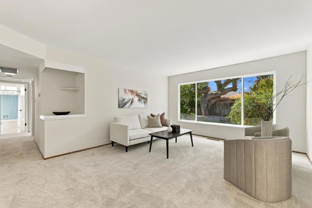 2493 La Mirada Drive